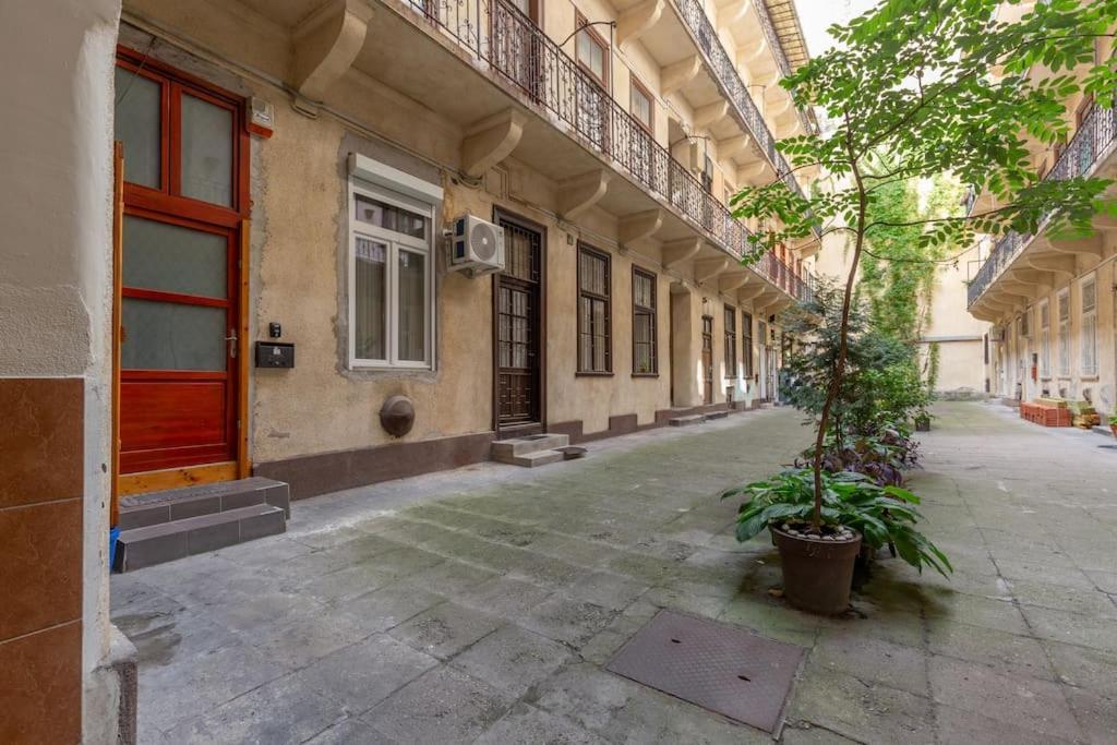 K5 Kis Apartment Budapest Exterior photo